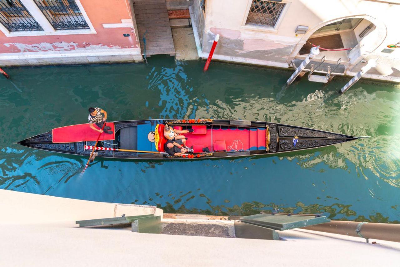Ca' Laura - San Marco Canal View Венеция Экстерьер фото